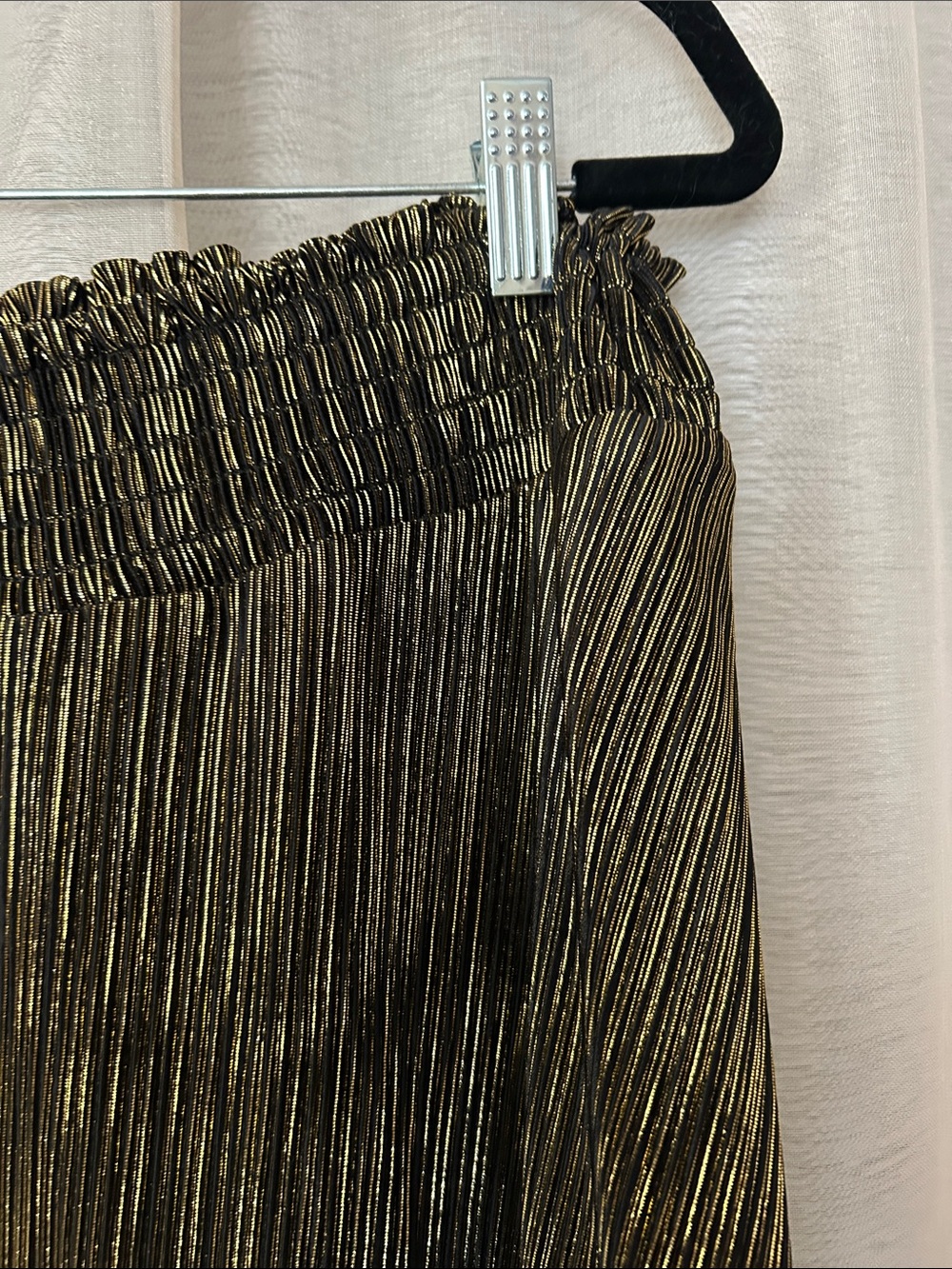 Long gold and black skirt, 18/20